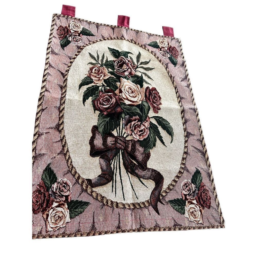 vintage Flower Roses Patten tapestry wall hanging made in USA